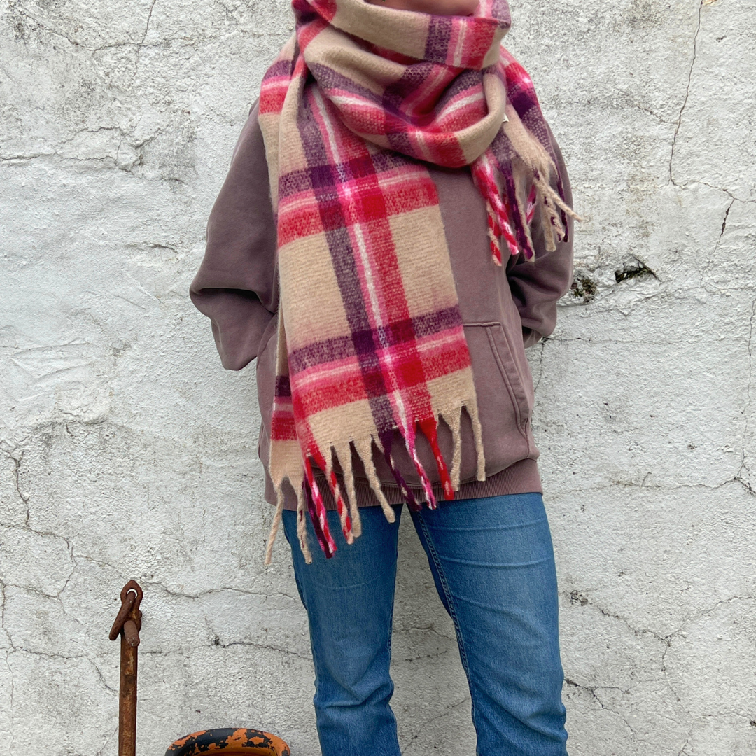 Red and Mauve Cosy Blanket Scarf