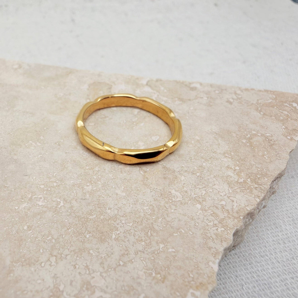 Gold Scallop Ring