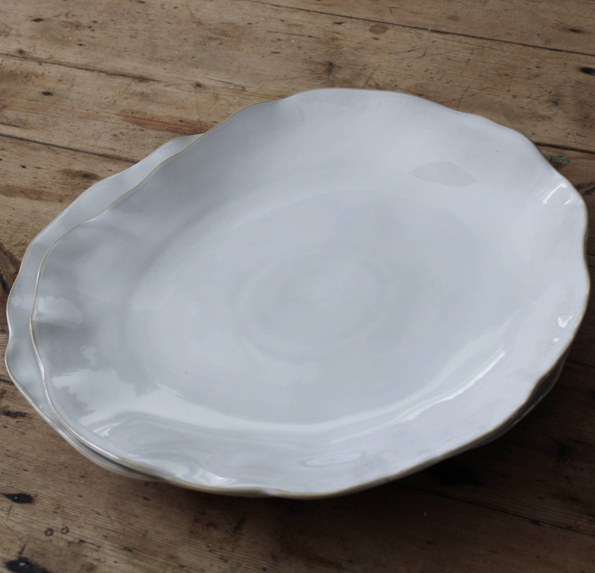 Eden Ceramic Dinner Plate in Oyster White